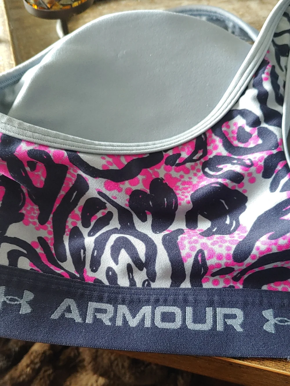 Like New Under Armour 3X Purple/pink Criss Cross Padded Wirefree Sports bra